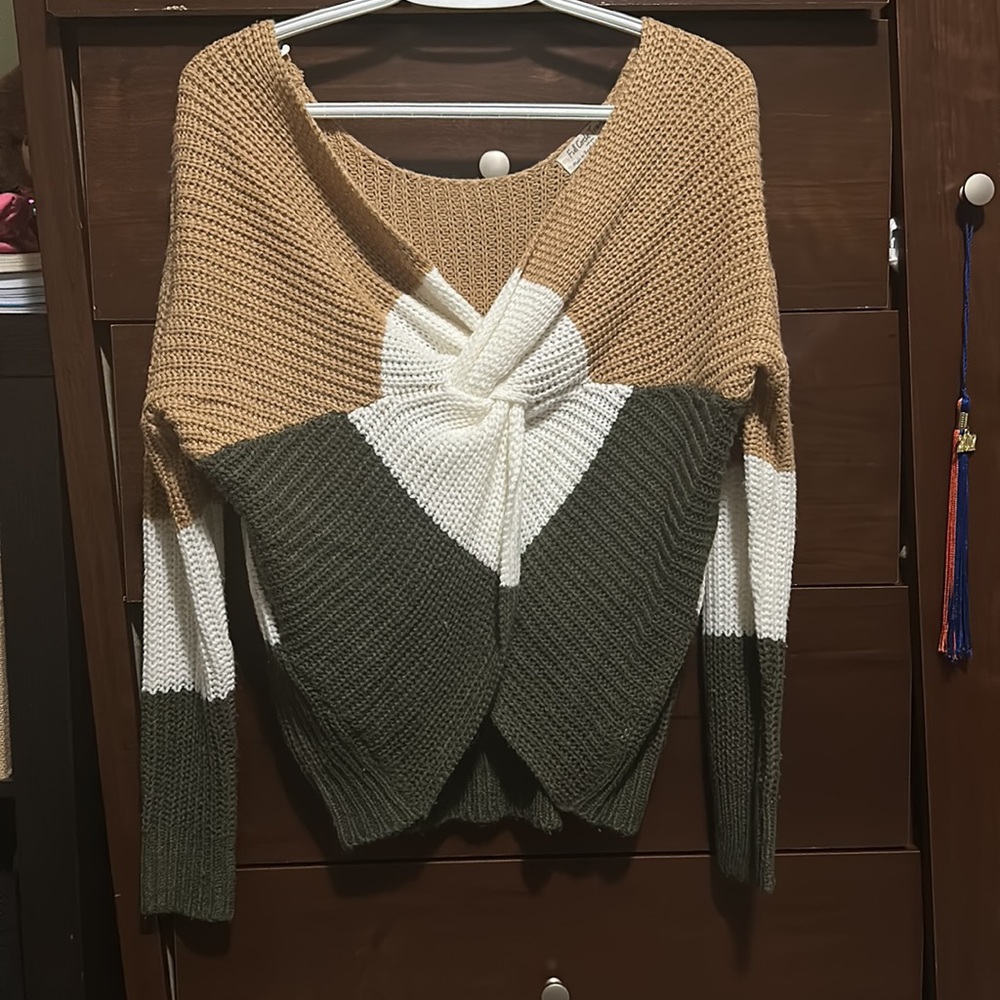 V-Neck Knot Sweater